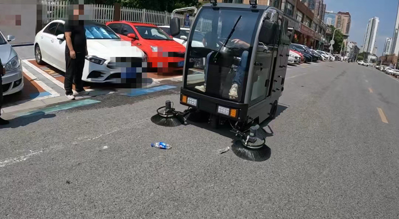 掃地車怎么樣？